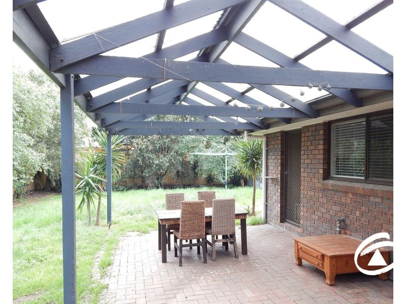 2 Ireland Avenue, Narre Warren VIC 3805