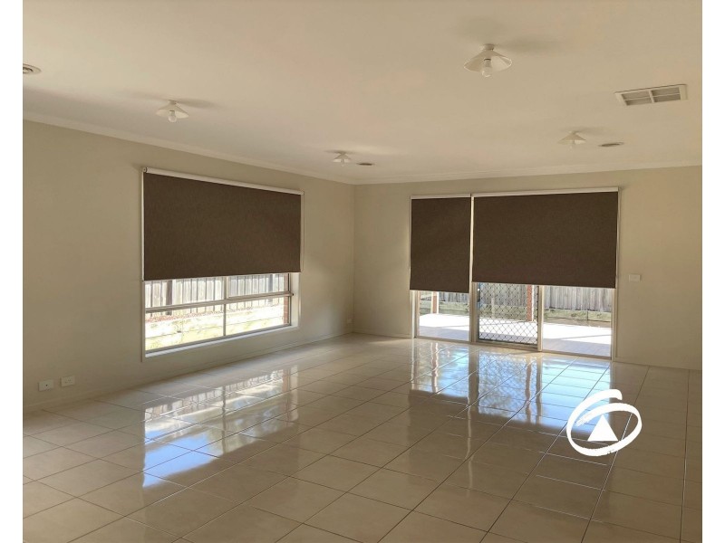 2 Livida Circuit, Lyndhurst VIC 3975