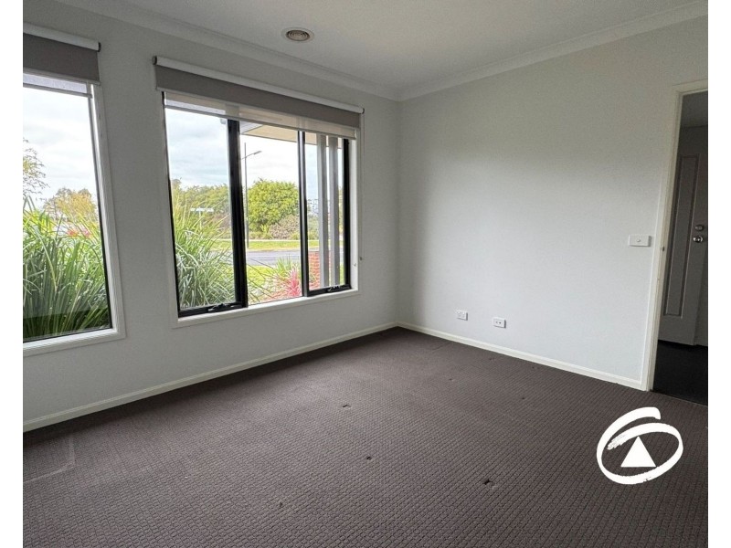 9 Manhattan Drive, Officer VIC 3809