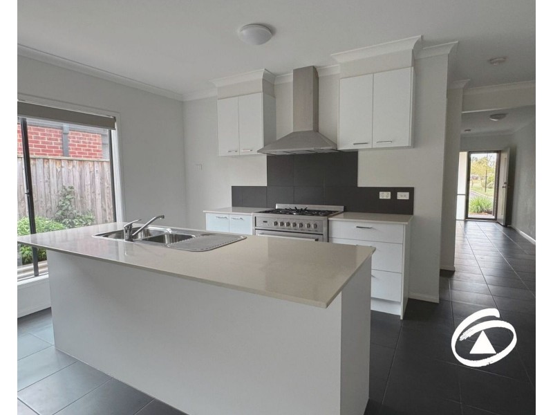 9 Manhattan Drive, Officer VIC 3809