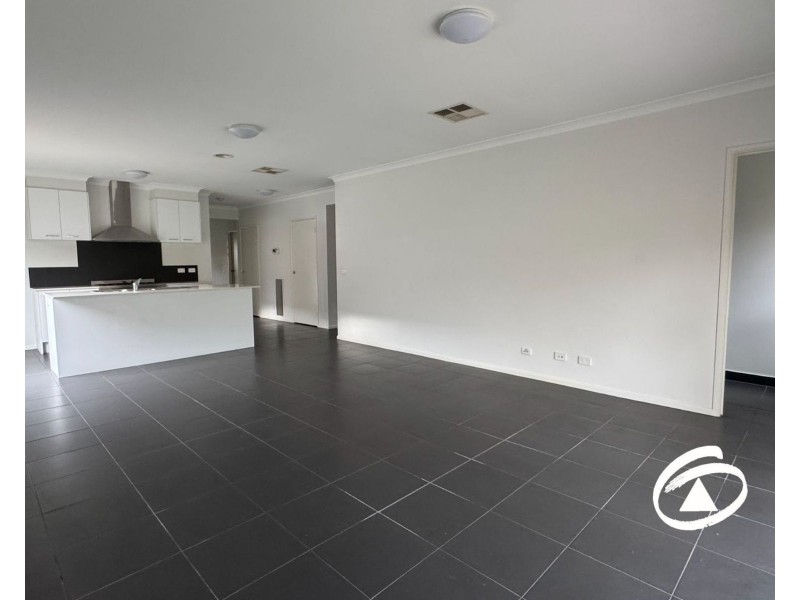 9 Manhattan Drive, Officer VIC 3809