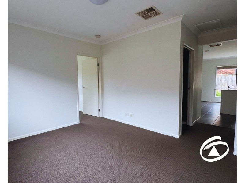 9 Manhattan Drive, Officer VIC 3809