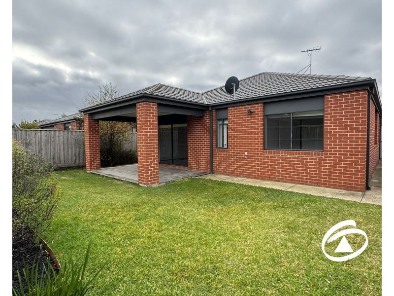 9 Manhattan Drive, Officer VIC 3809