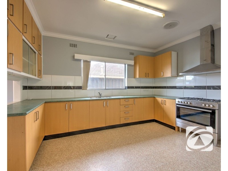 65 King George Parade, Dandenong VIC 3175