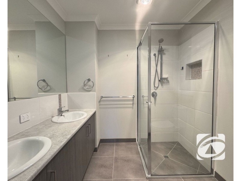 55 Fairweather Street, Clyde VIC 3978