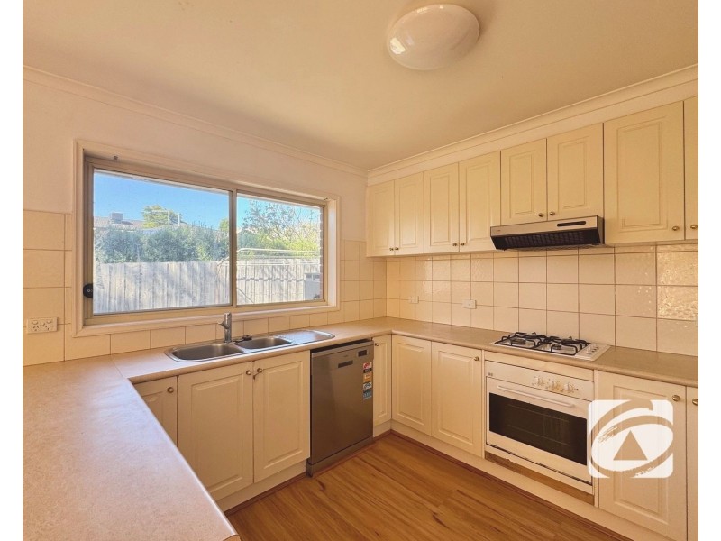2/74 Murray Crescent, Rowville VIC 3178