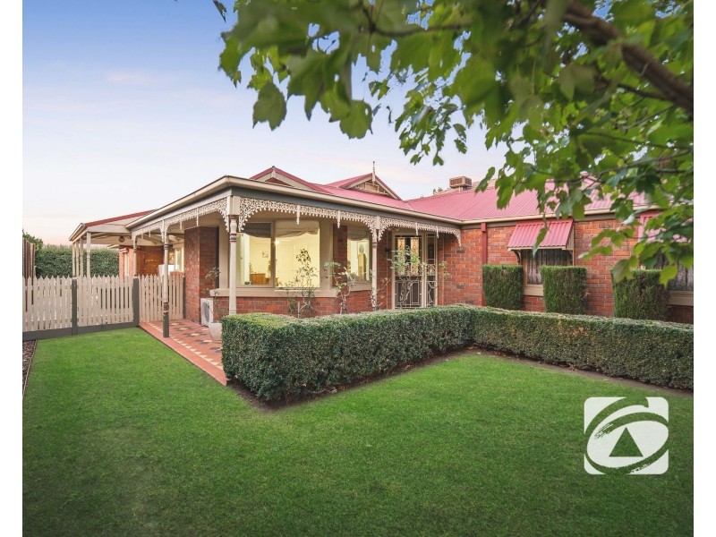 64 The Boulevard, Narre Warren South VIC 3805