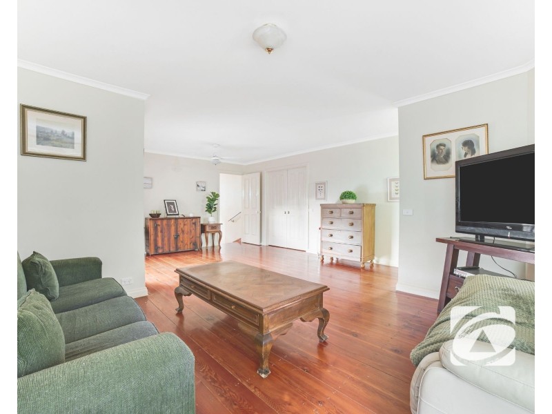 64 The Boulevard, Narre Warren South VIC 3805