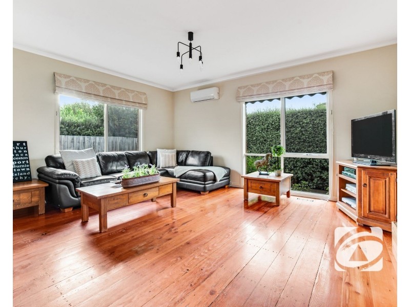 64 The Boulevard, Narre Warren South VIC 3805