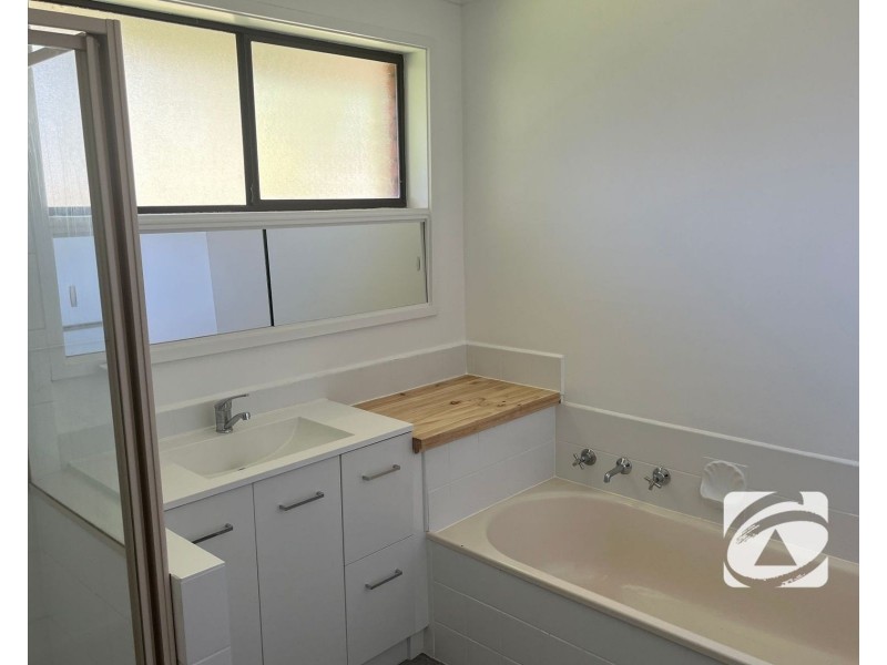 52 Duff Street, Cranbourne VIC 3977