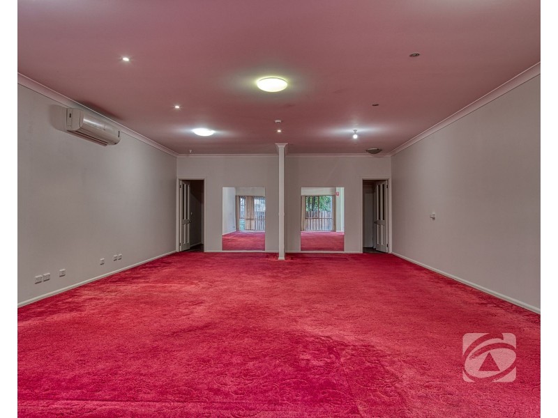 154 Princes Highway, Pakenham VIC 3810