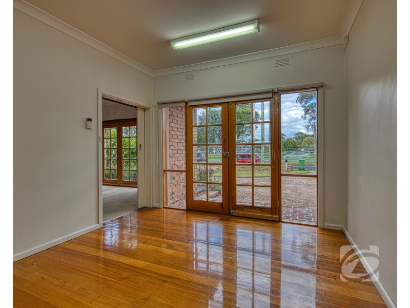 154 Princes Highway, Pakenham VIC 3810