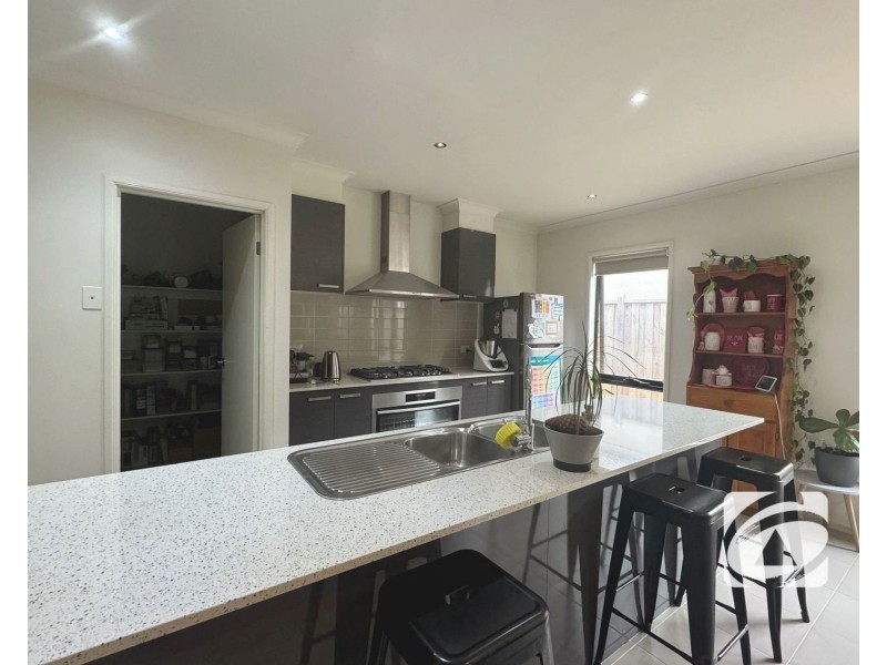 21 Macumba Drive, Clyde North VIC 3978