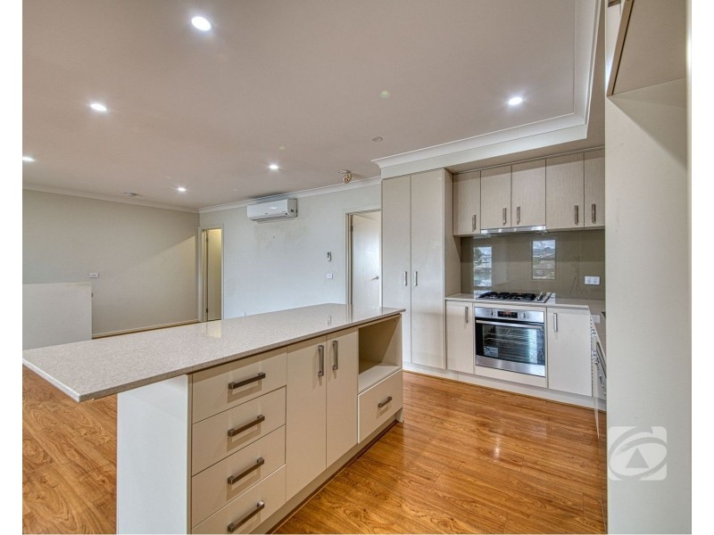 10 Ezra Crescent, Officer VIC 3809