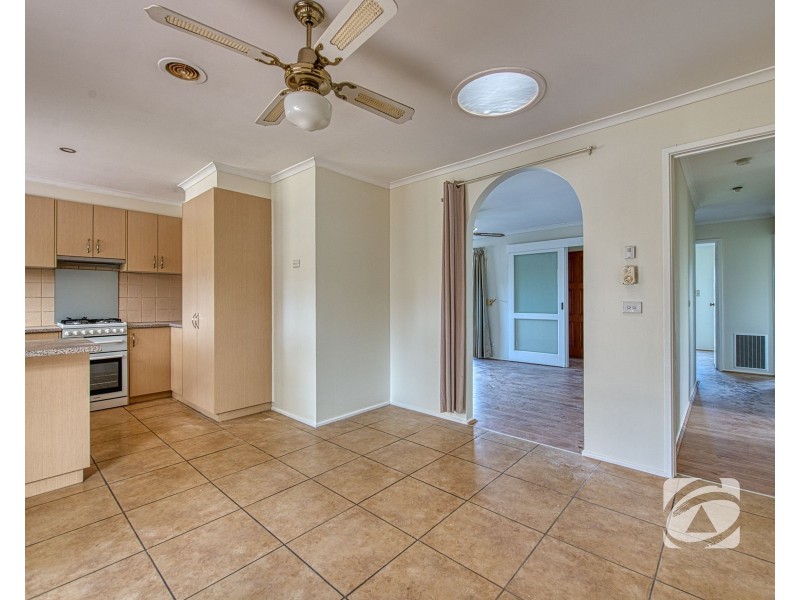 17 Lauren Drive, Hampton Park VIC 3976