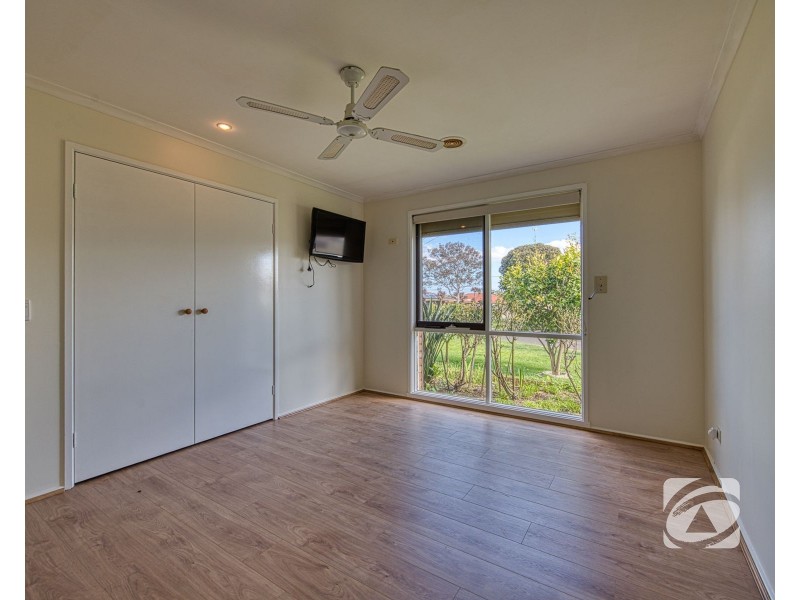17 Lauren Drive, Hampton Park VIC 3976