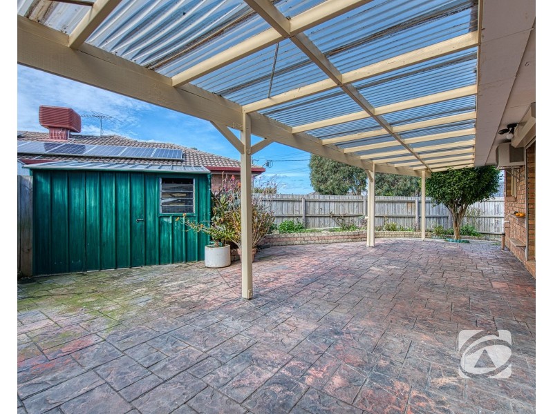 17 Lauren Drive, Hampton Park VIC 3976