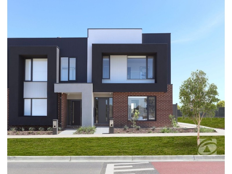 23 Fairground Promenade, Berwick VIC 3806
