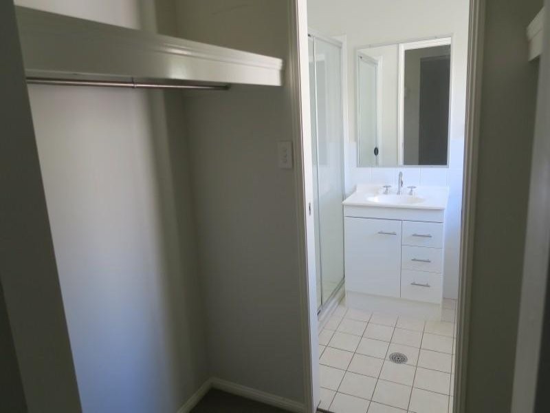 11 Laura  Place, Macksville NSW 2447