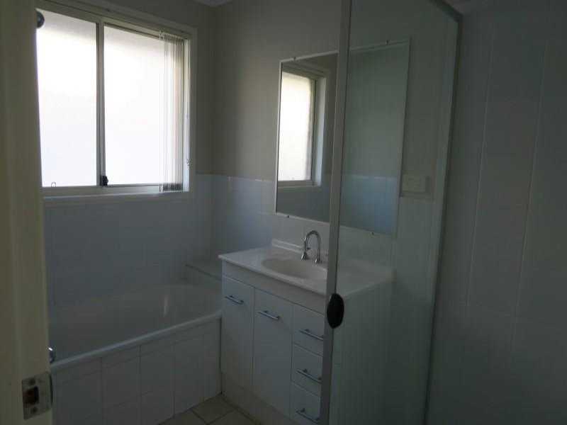 11 Laura  Place, Macksville NSW 2447