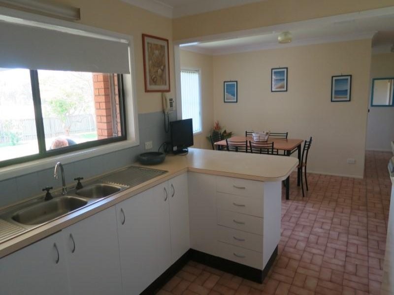 11 Raleigh Street, Scotts Head NSW 2447