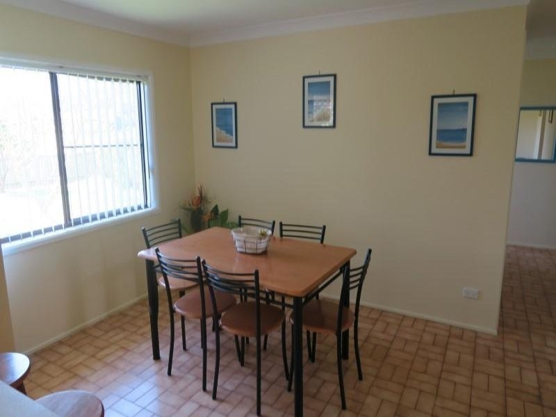 11 Raleigh Street, Scotts Head NSW 2447