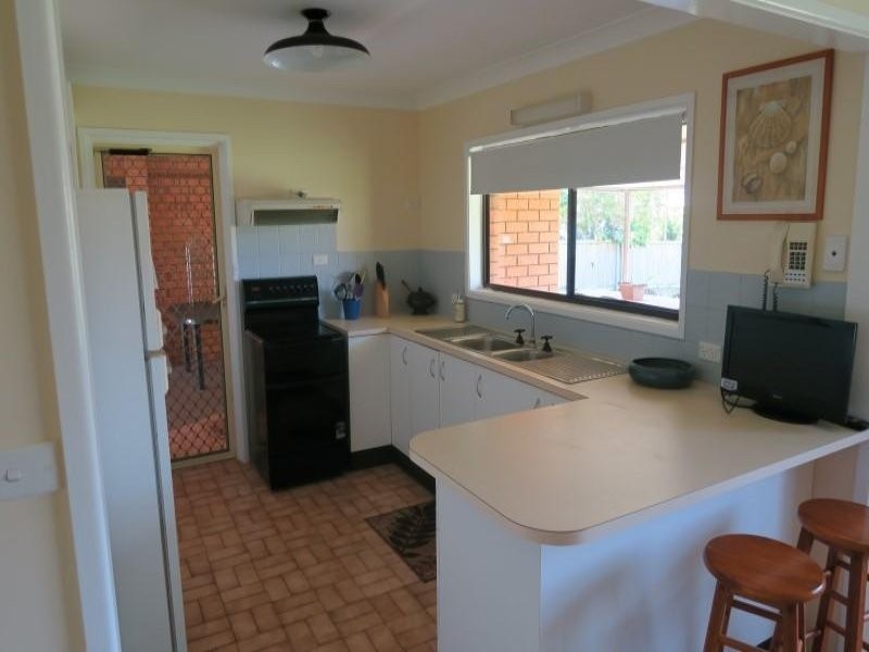 11 Raleigh Street, Scotts Head NSW 2447