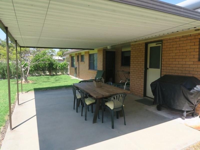 11 Raleigh Street, Scotts Head NSW 2447