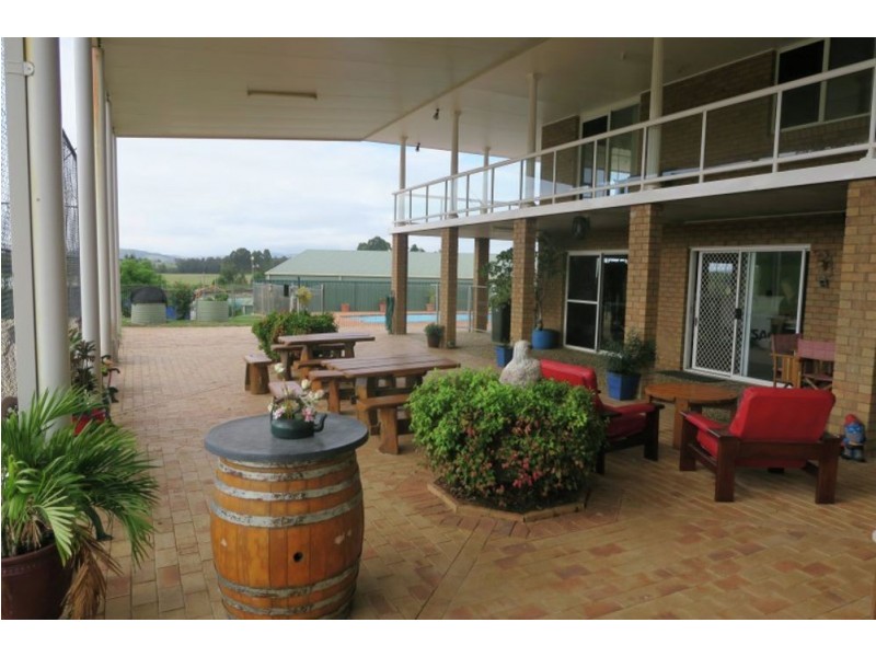 230 Rodeo Drive, Macksville NSW 2447