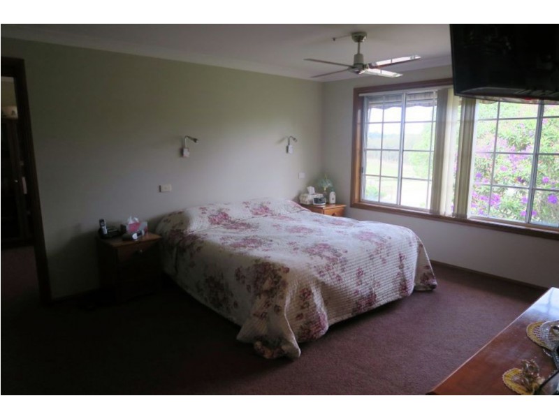 230 Rodeo Drive, Macksville NSW 2447