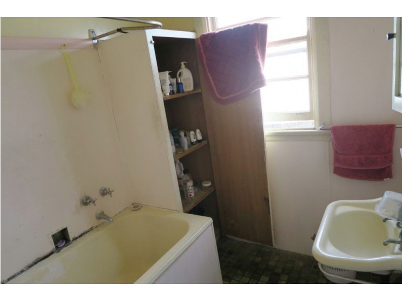 20 East St, Macksville NSW 2447