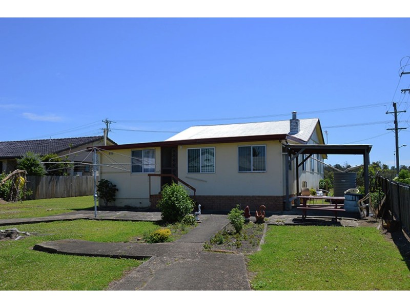 27 River St, Macksville NSW 2447