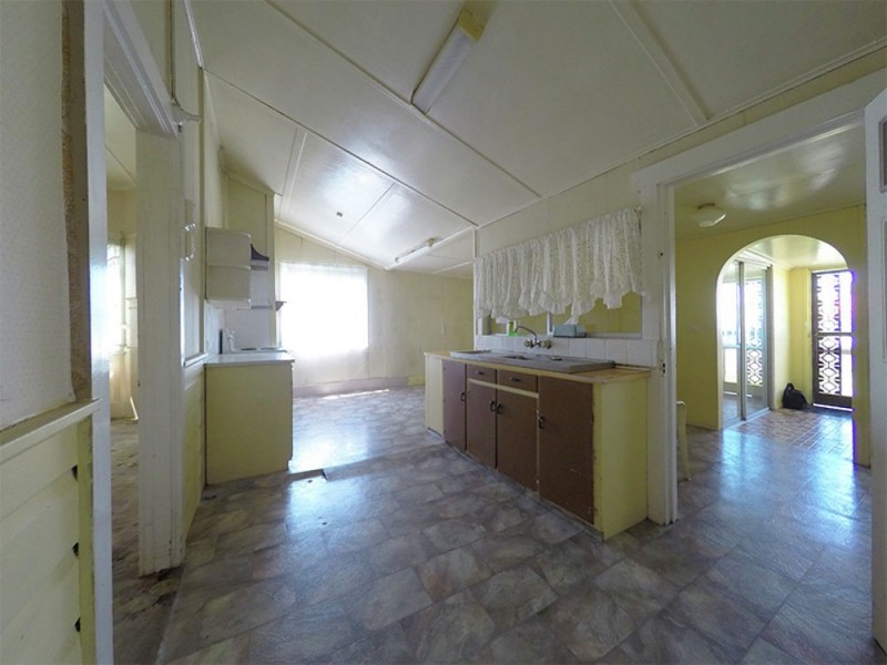 27 River St, Macksville NSW 2447