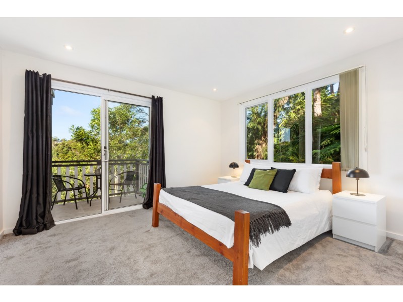 64 Tatiara Crescent, North Narrabeen NSW 2101