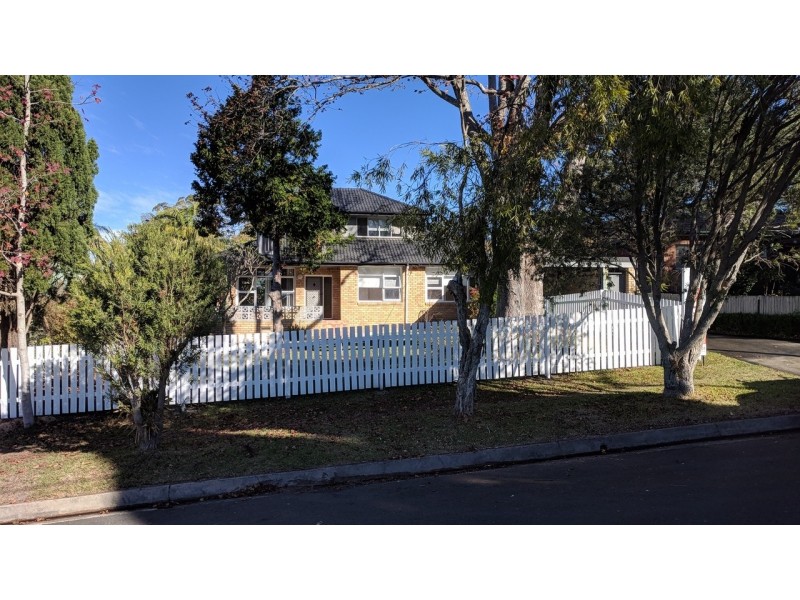 7 St Andrews Gate, Elanora Heights NSW 2101
