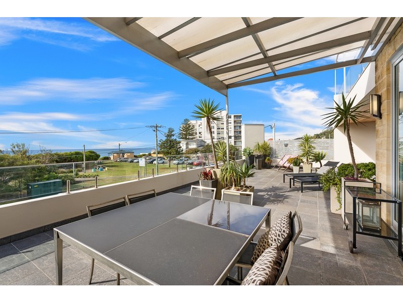 2/16 Ocean Street, Narrabeen NSW 2101