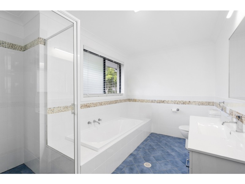 4 Maralinga Avenue, Elanora Heights NSW 2101