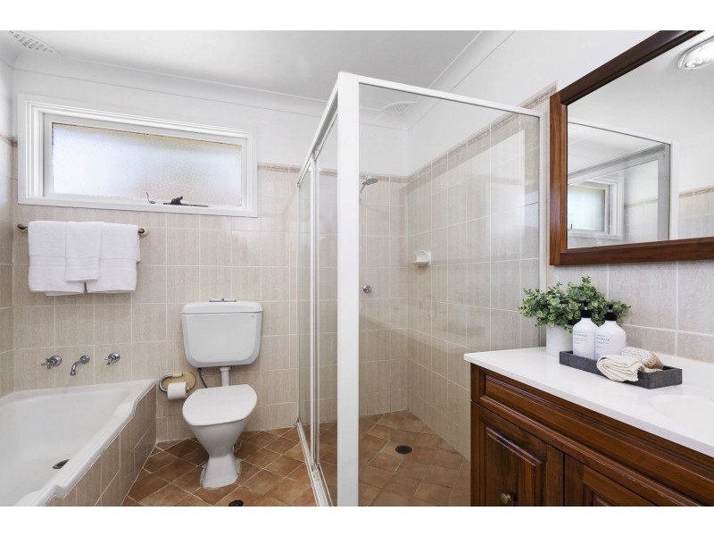 4 Tatiara Crescent, North Narrabeen NSW 2101