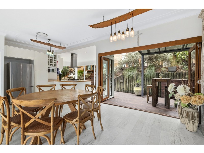 16 Carefree Road, North Narrabeen NSW 2101