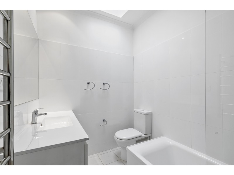 16 Carefree Road, North Narrabeen NSW 2101