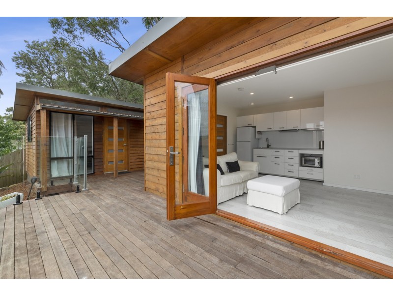 16 Carefree Road, North Narrabeen NSW 2101