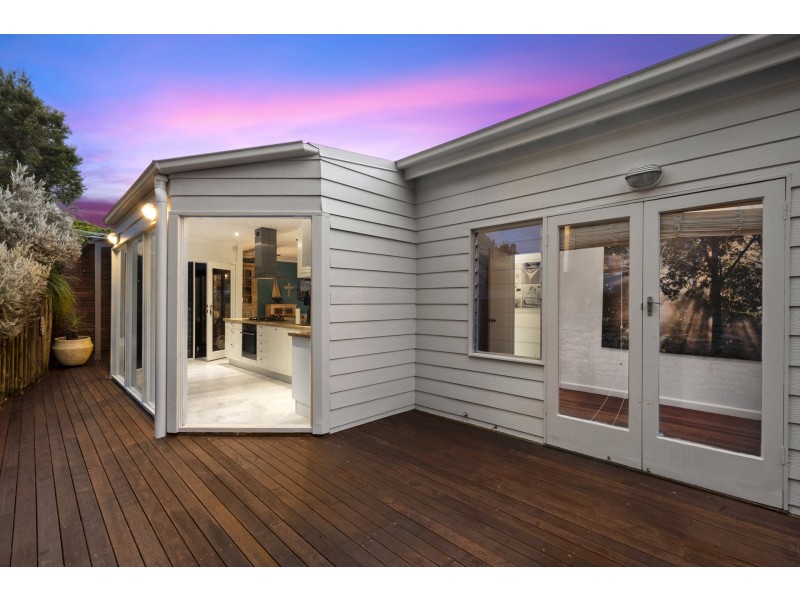 16 Carefree Road, North Narrabeen NSW 2101