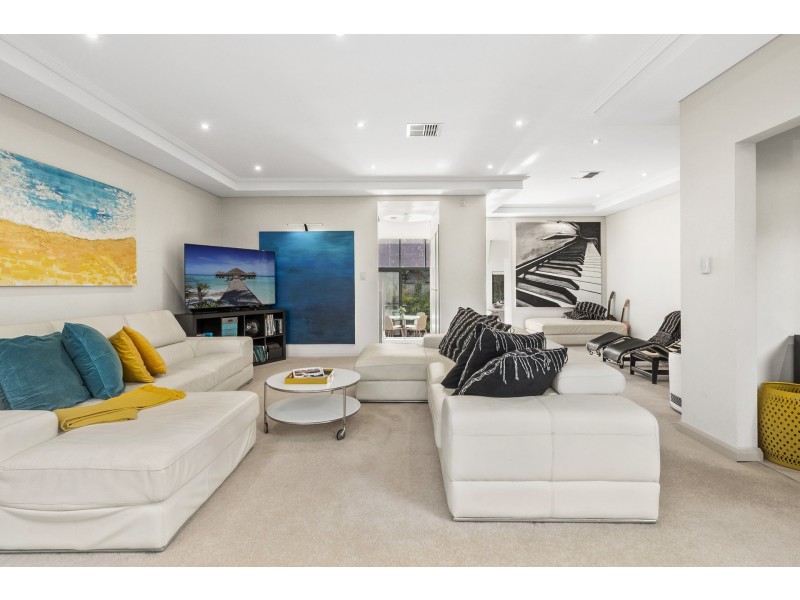 11/34 Golf Avenue, Mona Vale NSW 2103