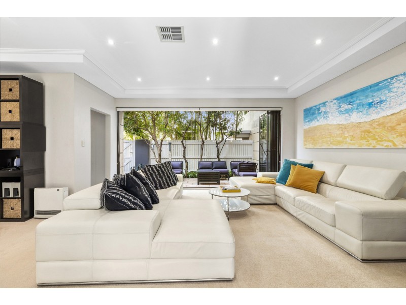 11/34 Golf Avenue, Mona Vale NSW 2103