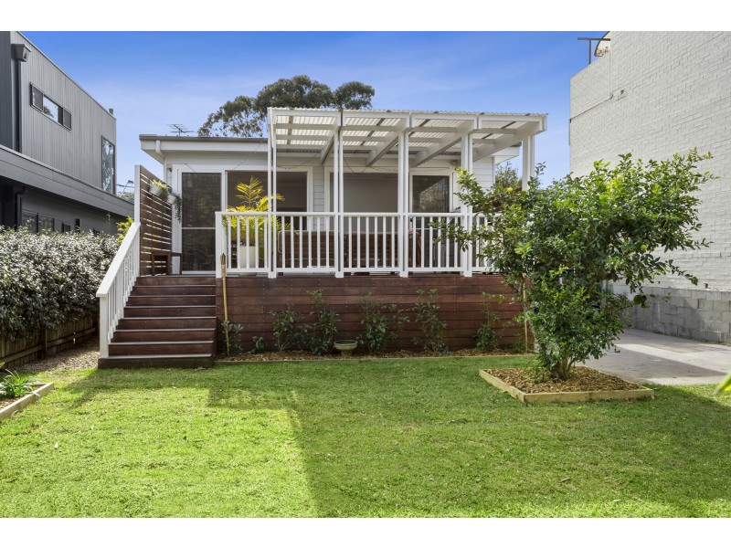 11 Rickard Road, North Narrabeen NSW 2101