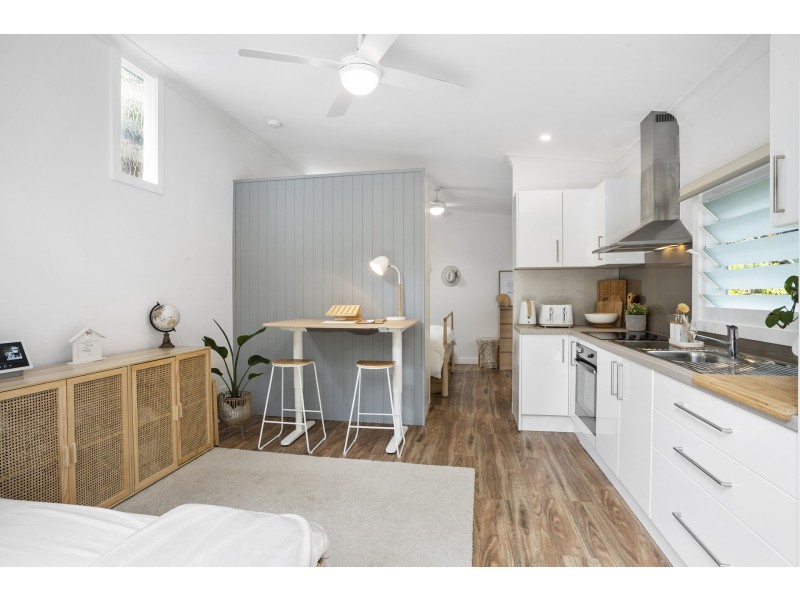 49 Nareen Parade, North Narrabeen NSW 2101