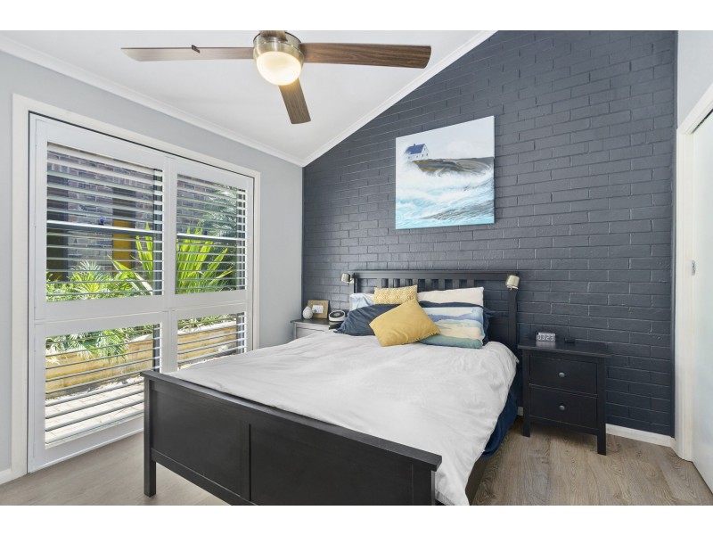 8 Weeroona Avenue, Elanora Heights NSW 2101