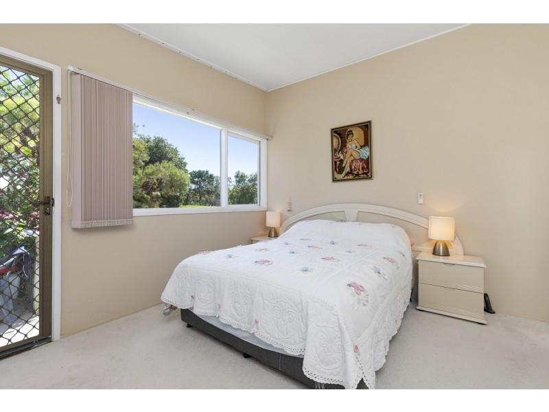 8 St Andrews Gate, Elanora Heights NSW 2101