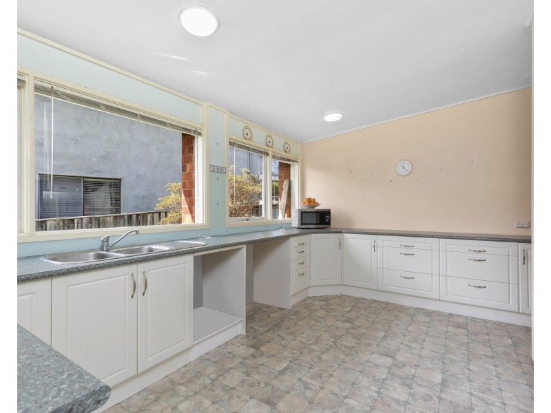 40 Wesley Street, Elanora Heights NSW 2101