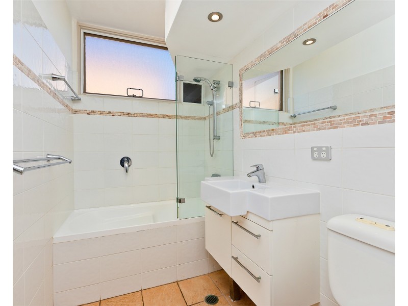 8/14 Robertson Street, Narrabeen NSW 2101